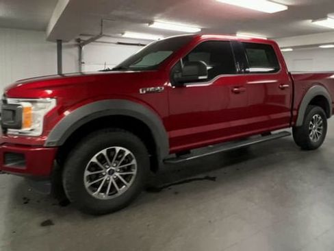 Used 2018 Ford F150 XLT w/ Equipment Group 302A Luxury AWD/4WD image 4