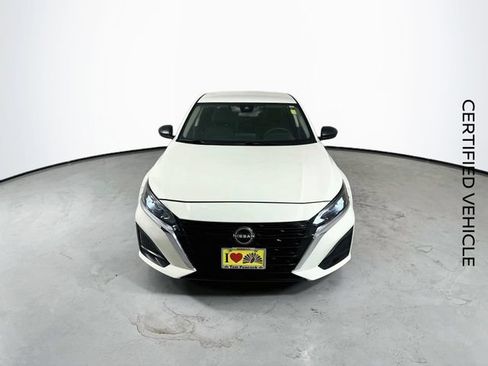 Certified 2025 Nissan Altima 2.5 SV AWD/4WD image 4
