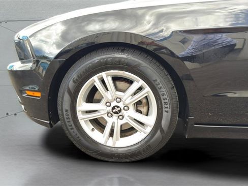 Used 2014 Ford Mustang Convertible RWD image 32