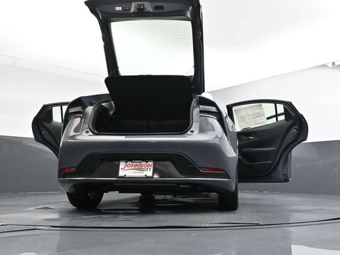 New 2025 Toyota Prius Plug-In Hybrid FWD image 40