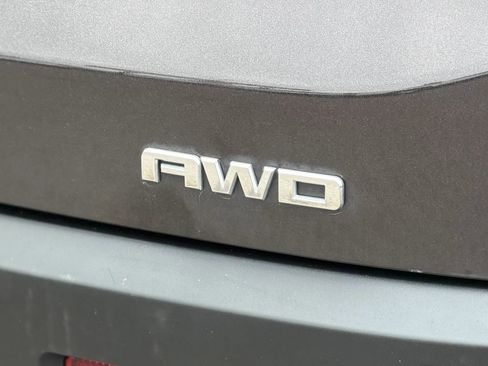 Used 2017 GMC Acadia SLT image 15