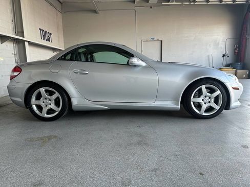 Used 2005 Mercedes-Benz SLK 350 image 9