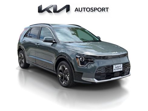New 2026 Kia Niro Wind FWD image 3