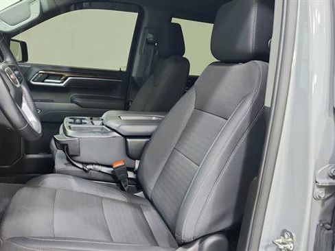 Used 2025 GMC Sierra 1500 SLE w/ Preferred Package AWD/4WD image 11