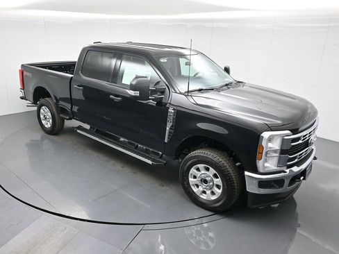 Certified 2024 Ford F250 XLT w/ FX4 Off-Road Package image 41