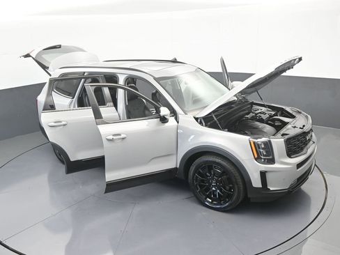 Used 2022 Kia Telluride SX w/ SX Prestige Package image 79