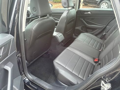 Used 2024 Volkswagen Jetta SE image 15