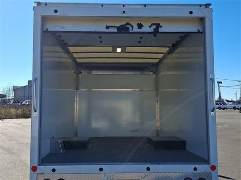 Used 2024 Ford E-450 and Econoline 450 Super Duty w/ Driver's Safety Package image 27
