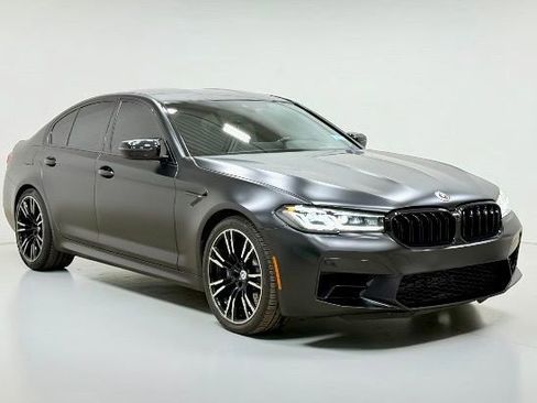 Used 2023 BMW M5 image 13