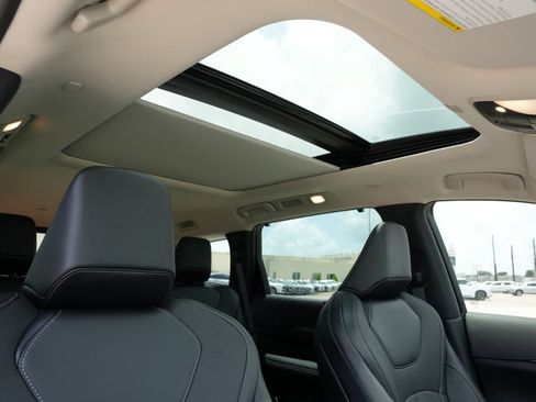 Certified 2026 INFINITI QX60 Luxe w/ Cargo Package FWD image 24