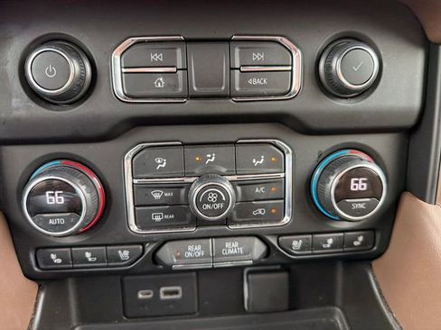 Used 2021 Chevrolet Tahoe High Country AWD/4WD image 31