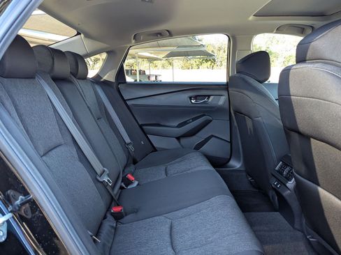 Used 2025 Honda Accord SE image 25