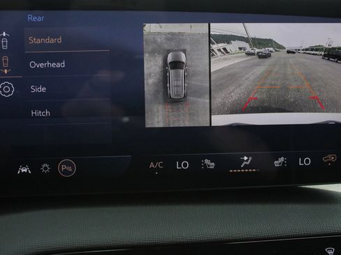 Used 2026 Buick Enclave Sport Touring AWD/4WD image 33