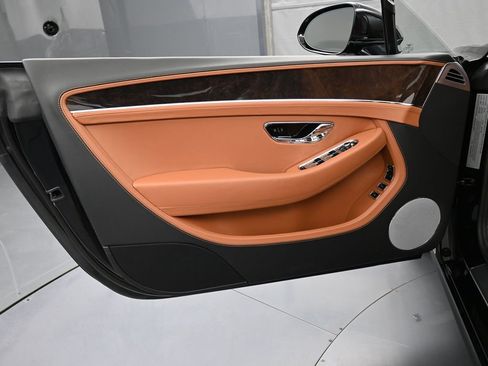 New 2026 Bentley Continental GTC AWD/4WD image 15