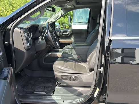 Certified 2019 GMC Sierra 1500 Denali w/ LPO, GMC Protection Package AWD/4WD image 9