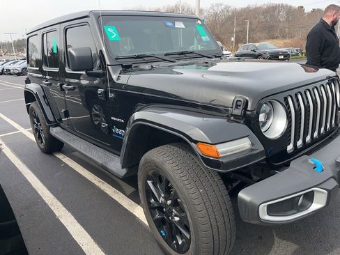 Used 2023 Jeep Wrangler Unlimited Sahara w/ Cold Weather Group image 2
