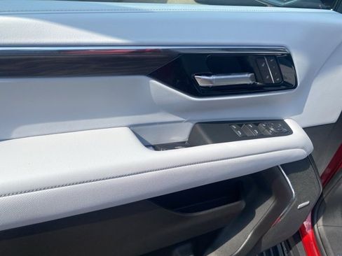 New 2025 Chevrolet Tahoe Premier image 18