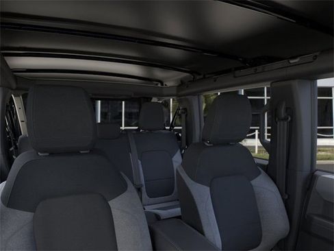 New 2025 Ford Bronco 4-Door image 12