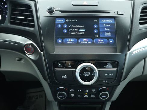 Used 2020 Acura ILX w/ Premium Package image 15