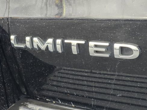 Used 2019 Ford Expedition Limited w/ Equipment Group 302A image 27