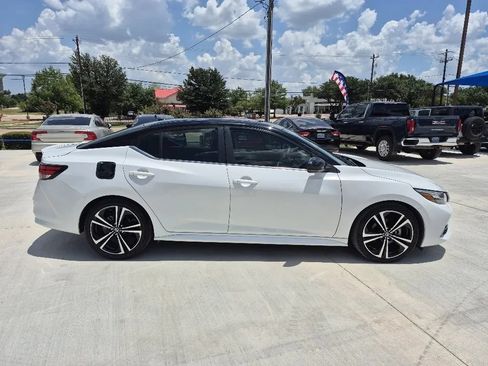 Used 2021 Nissan Sentra SR FWD image 5