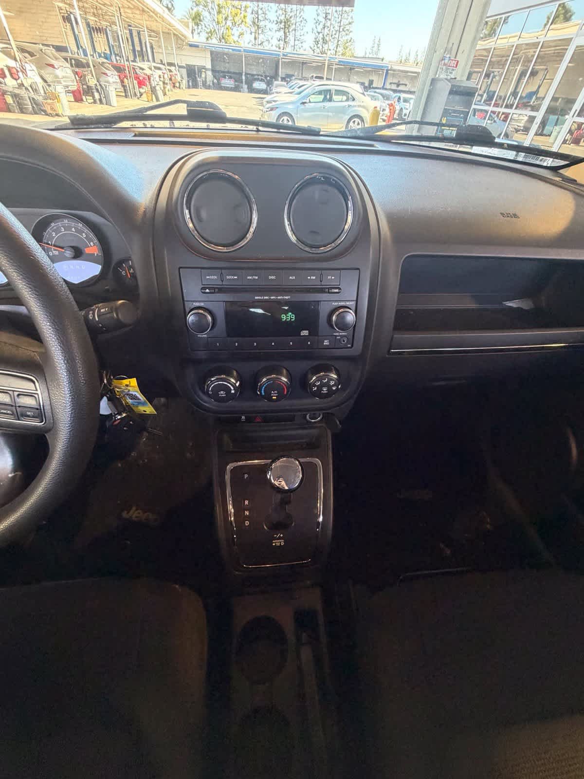 Used 2015 Jeep Patriot Sport w/ Power Value Group FWD image 23