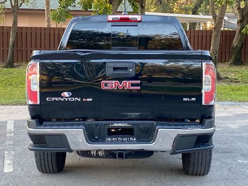 Used 2019 GMC Canyon SLE w/ Driver Alert Package image 6