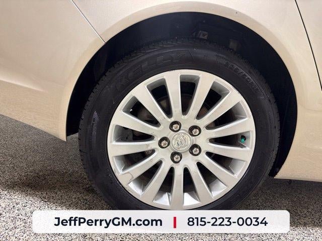 Used 2012 Buick Regal Leather FWD image 30