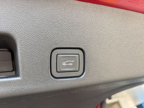 New 2026 GMC Acadia Elevation w/ Elevation Premium Package AWD/4WD image 18