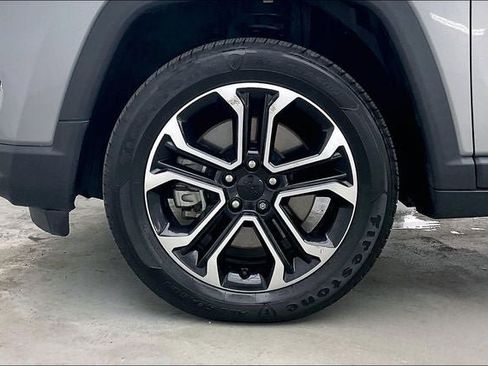 Used 2023 Jeep Compass Limited AWD/4WD image 10