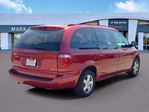 Used 2005 Dodge Grand Caravan SXT FWD image 24