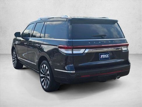 Used 2024 Lincoln Navigator Reserve image 7