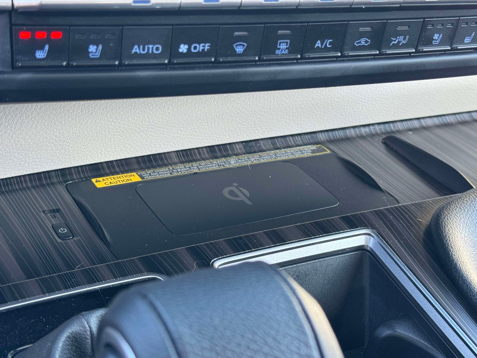 Certified 2023 Toyota Sienna Platinum AWD/4WD image 30