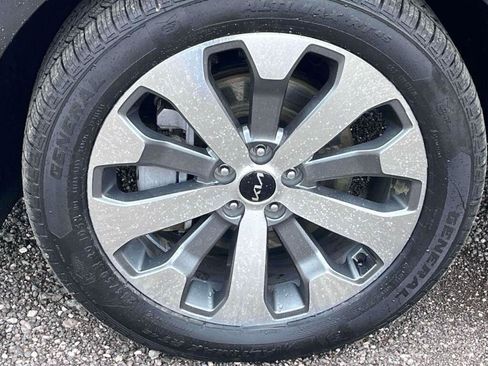 Used 2022 Kia Telluride S AWD/4WD image 14