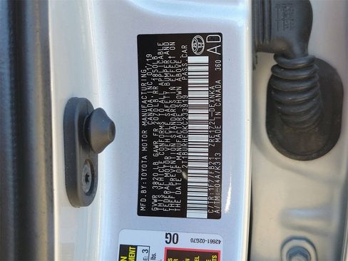 Used 2019 Toyota Corolla LE image 31