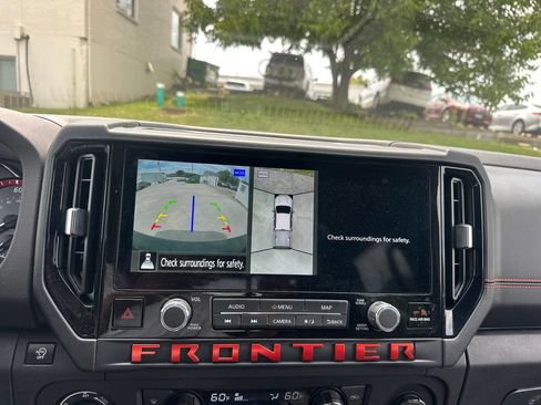 Used 2025 Nissan Frontier PRO-4X w/ Pro Premium Package AWD/4WD image 50