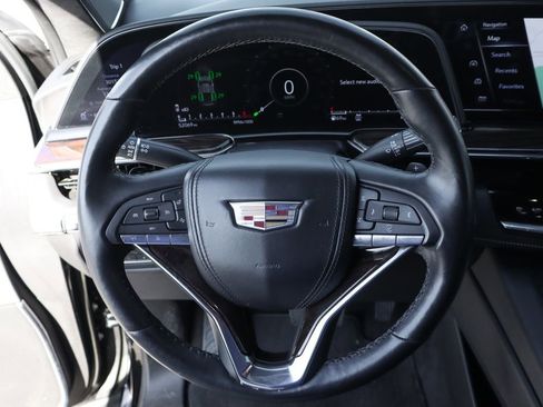 Used 2023 Cadillac Escalade Sport Platinum w/ LPO, ONYX Package image 27