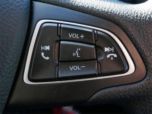 Used 2017 Ford Focus SE image 27