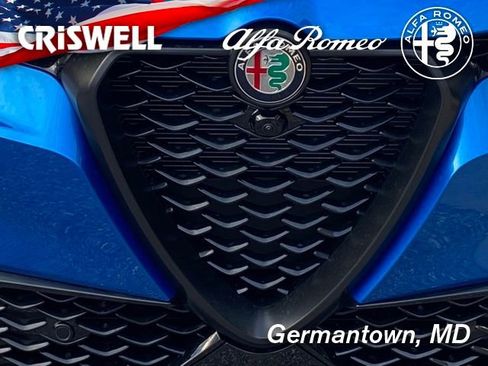 New 2024 Alfa Romeo Tonale Veloce image 11