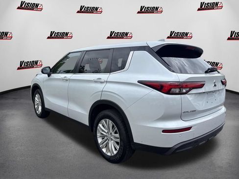 Used 2022 Mitsubishi Outlander ES AWD/4WD image 7