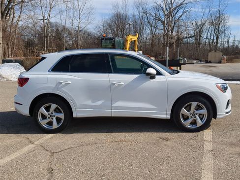 Used 2022 Audi Q3 2.0T Premium w/ Convenience Package image 15