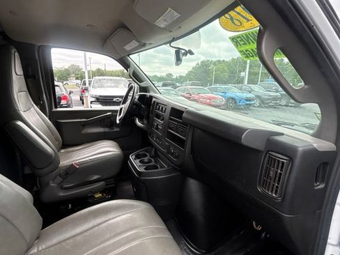 Used 2018 Chevrolet Express 3500 Extended w/ Driver Convenience Package RWD image 10