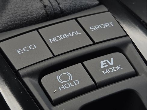 New 2026 Toyota Camry SE FWD image 22