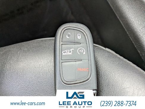 Used 2021 Jeep Cherokee Trailhawk w/ Technology Group AWD/4WD image 28