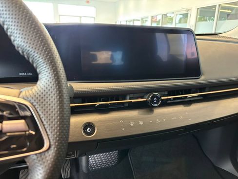 Certified 2025 Nissan Ariya AWD image 19