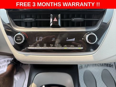 Used 2022 Toyota Corolla LE FWD image 18