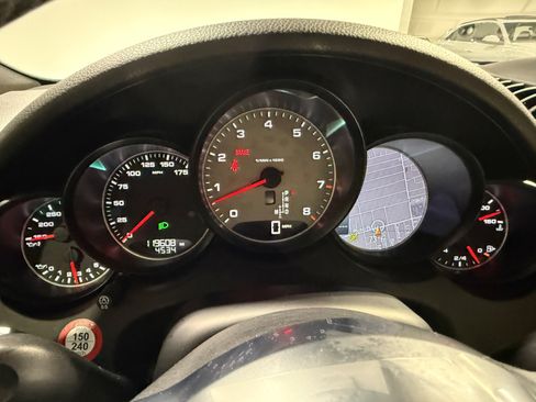 Used 2016 Porsche Cayenne S AWD/4WD image 19