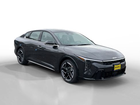 New 2025 Kia K4 GT-Line image 7