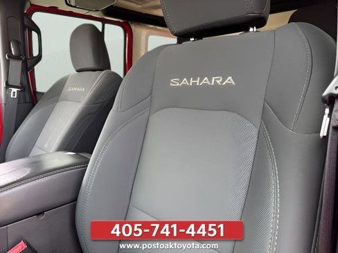 Used 2019 Jeep Wrangler Unlimited Sahara AWD/4WD image 15