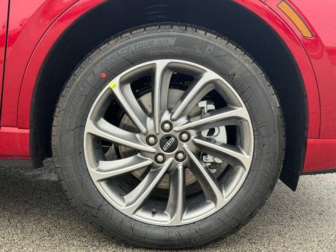 New 2026 Lincoln Corsair Grand Touring image 4